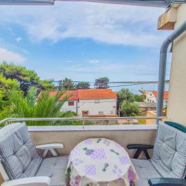 Apartments Inka & Ana by the sea