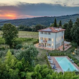 Cascina del Riccio-Agriturismo Casa Raffaele, hotelli kohteessa Peccioli