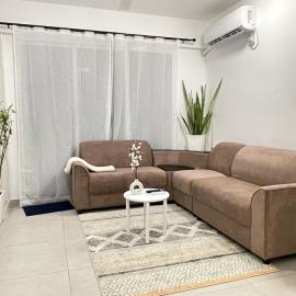 3BHK near Airport Modern & Comfy Apartment