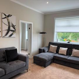 3BR Apt Near Ibrox and QEUH with Free Parking