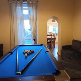 No1 Central Hot Tub & Pool Table - Sleeps 20