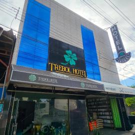 Trébol Hotel, hotel em Yurimaguas