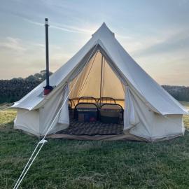 Peak Forest Stargazing Glamping, Hotel in Peak Forest