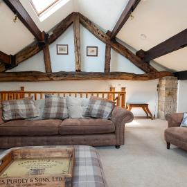 KEEPERS COTTAGE - Peaceful Farm Cottage & Hot Tub in Holmfirth، فندق في هولمفيرث