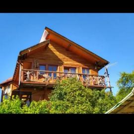 Садиба У Кума, Hotel in Laseschtschyna