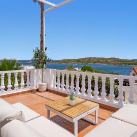 Villa de 4 dormitorios con vistas al mar en Addaia, hotel di Port d'Addaia