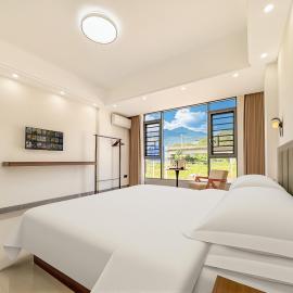 云岫晨曦山景 Pastoral Mountain View 阳朔高铁站店, hotel in Xingping