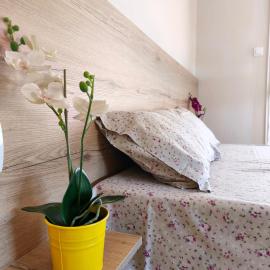 Mary Apartments, hotell i Platamonas