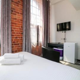 Kick back relax stylish space, hotel u gradu 'Nottingham'