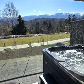 Luksusowy Apartament Cudny Widok z prywatnym Jacuzzi i Sauną