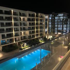 Luxury apartment Seabreeze resort, hotell i Baku
