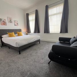 Liverpool Lily House - Stylish 4 BR - Group Stay