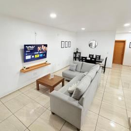 Amplio departamento, 3 recámaras y estacionamiento privado