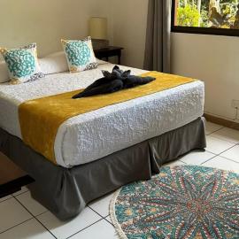 Pueblo Dorado Surf Hotel, hotel in Tamarindo