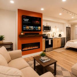 Modern Studio Near Logan with Private Entrance