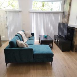 Vancouver Modern 2-Bedroom Retreat in the Heart of Downtown