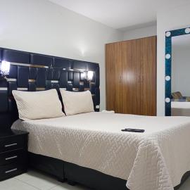 Living Habitaciones y Apartaestudios estrato 6 frente al Centro Comercial Campanario, hótel í Popayan