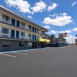 Days Inn by Wyndham El Paso I-10 East, hotel en Hacienda Heights
