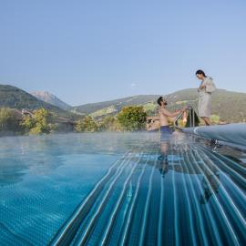 Viesnīca Hotel Fameli pilsētā Valdaora
