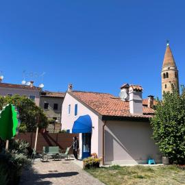 Casa Ficcanaso, hotel v Caorle
