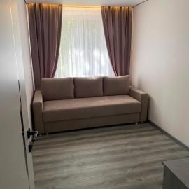 Apartament Tudor Vladimirescu 41، فندق في بالتي