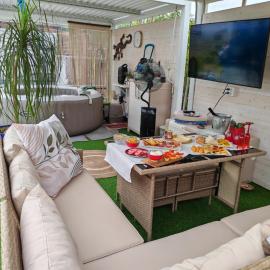 Villa Shiva Cerveteri, Casa Vacanze con SPA e Idromassaggio, Relax a due passi da Roma, hotel u gradu 'Cerveteri'