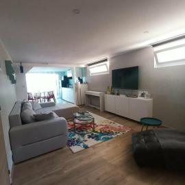 Cozy space with private jacuzzi & pool, Annecy