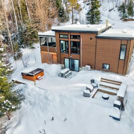 Spa & Lake Access - Cariboo