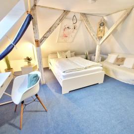 Träumen über den Dächern Wismars, Dachbodenapartment, hotel sa Wismar