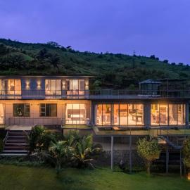 SaffronStays La Vida Loca, hotel i Malavli