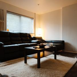 Cozy Retreat With Private Garden Sleeps 4