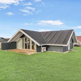 Hyggeligt Feriehus Til Familien I Vejlby Klit Sj784