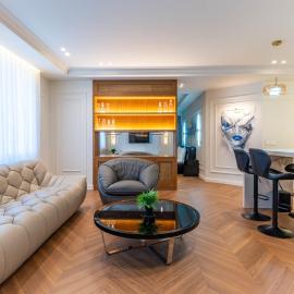Bijou Parisien, High-End 1-BR in Gemmayze