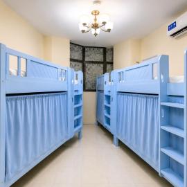 TIDY Premium Hostel, Sharjah, hotelli kohteessa Sharjah