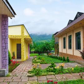 Armenia Resort Stepanavan Dendropark, מלון בVardablur