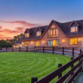 Finest Retreats - Bryncoch Retreat