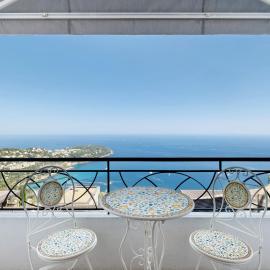 Loft sea view close to Monaco