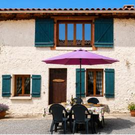 Charming Gite with pool - peaceful coumtryside in Charente