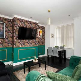 Modern 2 Bed House - Sleeps 6 - Near Leeds Centre, hotel in Leeds