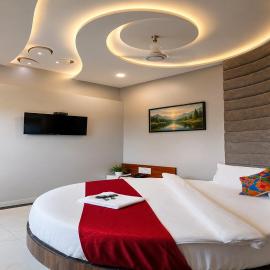 Glitz Hotels 7even Hills- Nr International Airport Mumbai T2