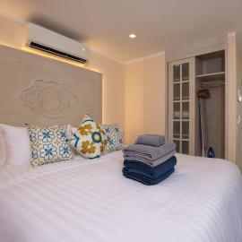 Stylish 1-Bedroom Apartment with Living Room & Garden View, viešbutis mieste Ka Rorn