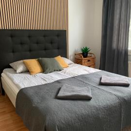 2BR Apartment AM7, free parking, big balcony