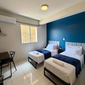 Apto com 2 quartos e A/C ao lado da Santa Casa