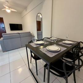 Apto com 2 quartos e A/C no Centro