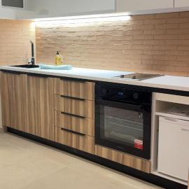 Modern Apt near the Sea, hotel a Pembroke