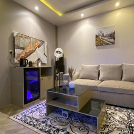 غرفه وصاله, hotel u gradu 'Ash Shuqqah'
