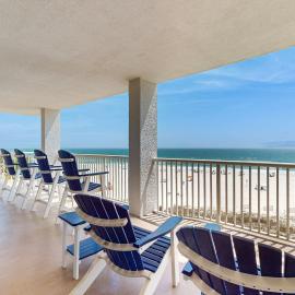 Waterfront condo with pools a hot tub & tennis - snowbird-friendly