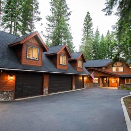 Luxury Cabin on Golf Course / Private Spa & Launch
