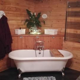 Luxury Woodland Cabin Retreat near the New Forest