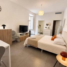 Studio de charme au coeur de la citadelle - by Conciergerie de Haute Corse、バスティアのホテル
